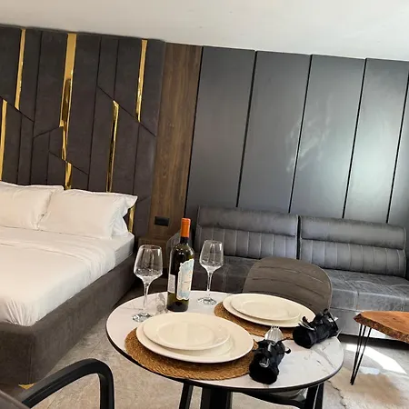 Appartamento Black & Velvet Luxury 21 Dhjetori, Tirana