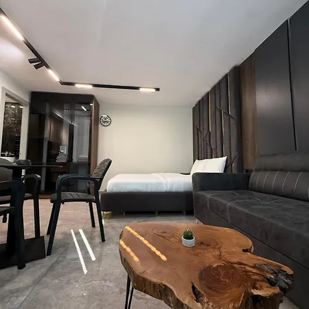 Black & Velvet Luxury 21 Dhjetori,