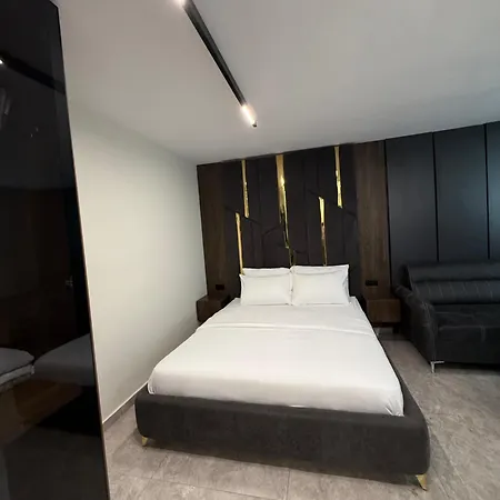 Black & Velvet * Tirana