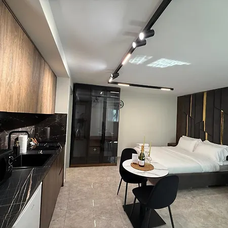 Black & Velvet Luxury 21 Dhjetori, Appartamento Tirana